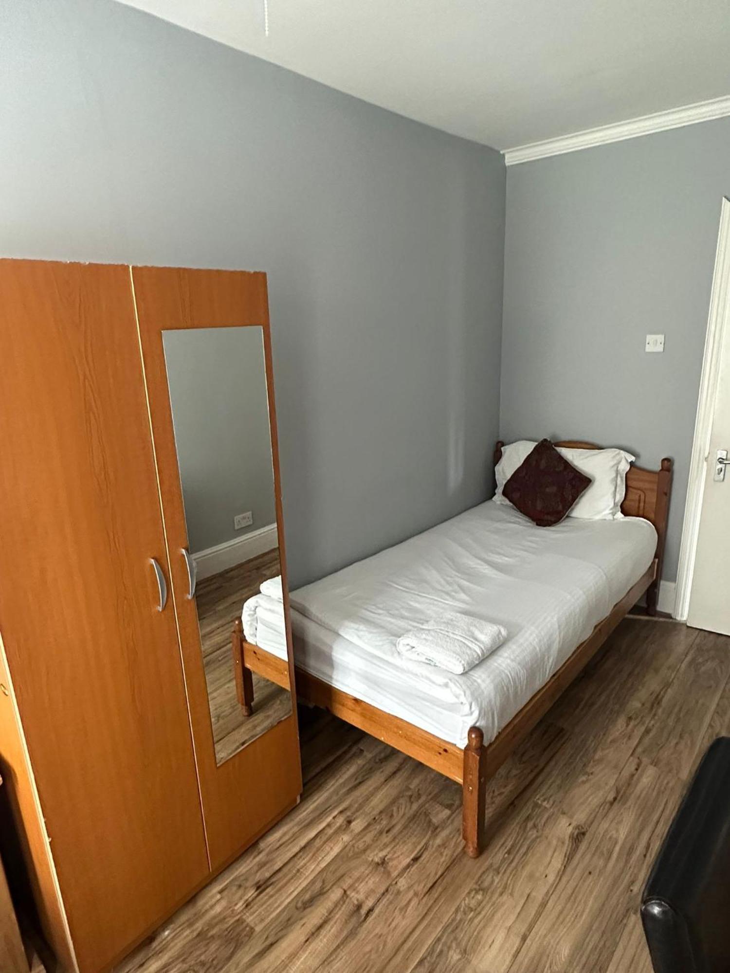 Ruxley Rooms Sidcup Extérieur photo
